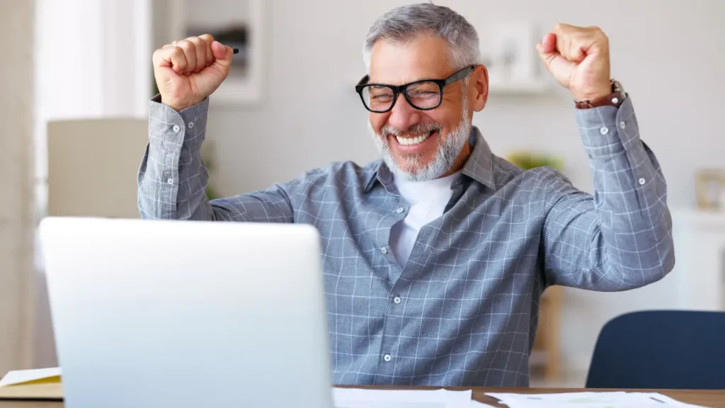 Warehouse manager excited about dashboards